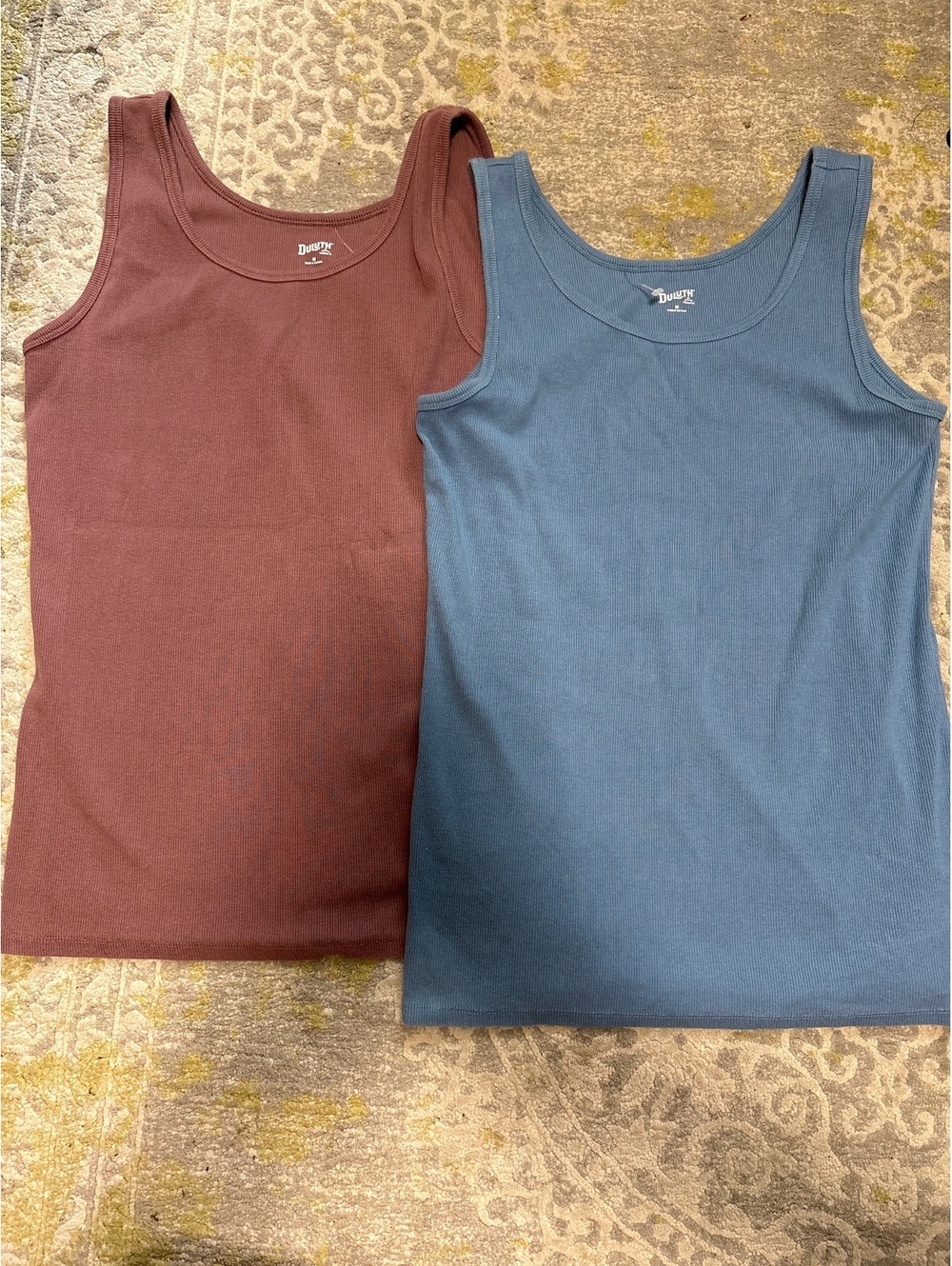 Duluth trading No Yank ribbed tank top lot of 2, medium